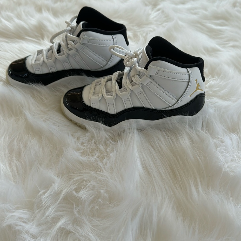 kids air jordan retro concord